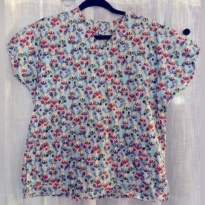 🦌🎄 Christmas Scrub Holiday reindeer top size medium